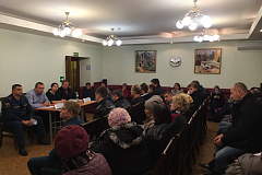 21 октября 2015 г. по адресу: 1-й Кожуховский пр-д, д. 3 состоялась встреча главы управы Даниловского района Конюховой О.А. с населением